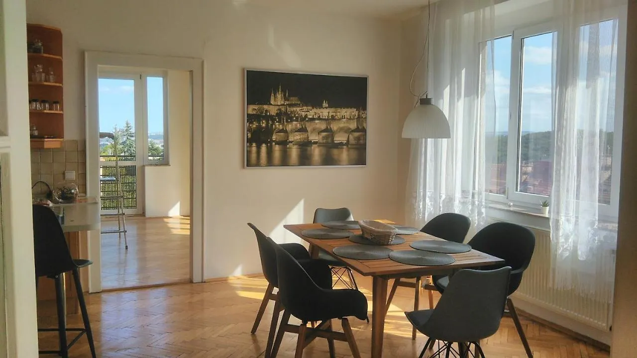 Apartman Malvazinky Prag Lägenhet